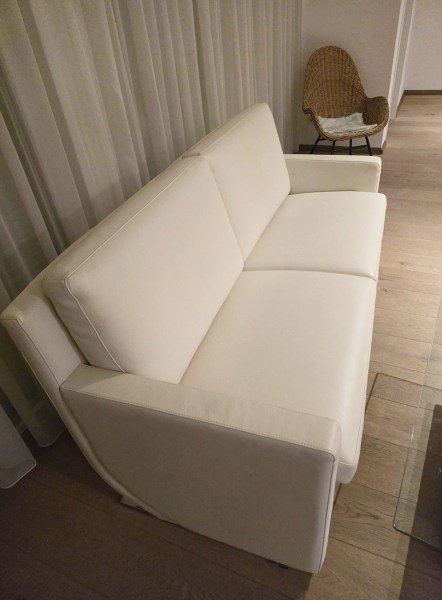 Leolux-Timandra-wit-leren-bank-vintage-Senso-Polar-8000-2-zits-tweedehands-sofa